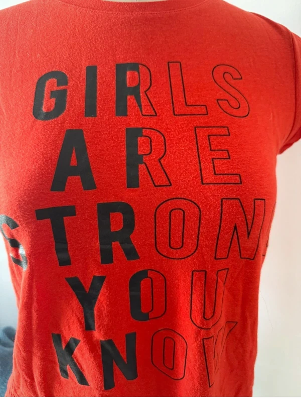 T-shirt rouge taille XS - photo numéro 2