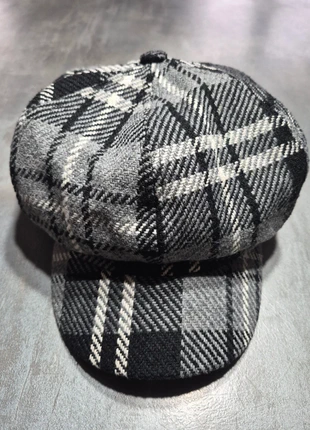 Gavroche casquette béret à carreaux Noir & Gris Taille Unique, marque: Vintage Dressing, état: Très bon état, taille: Taille unique, 12,00 €, 13,30 € Protection acheteurs incluse