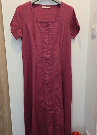 Robe Daxon bordeaux avec boutons décoratifs – Taille 38, merk: Daxon, staat: Heel goed, maat: M / 38 / 10, € 13,00, € 14,35 inclusief Kopersbescherming