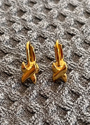 Vintage clip-on earrings, brand: Vintage Boutique, condition: Good, £3.00, £3.85 includes Buyer Protection