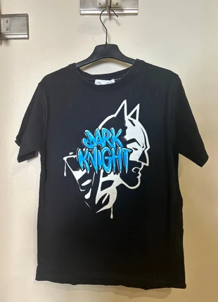 TEE shirt Zara 10 ans dark night, marca: Zara, estado: Muito bom, tamanho: 10 anos / 140 cm, €5.00, €5.95 inclui Proteção do Comprador