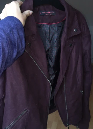 Perfecto en daim bordeaux , marque: Cache Cache, état: Très bon état, taille: S / 36 / 8, 15,00 €, 16,45 € Protection acheteurs incluse