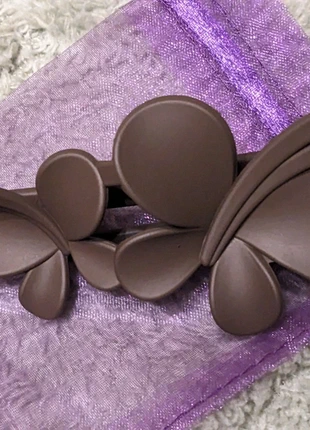 🤎 Large Stylish Hair Clip, brand: Butterfly, condition: Very good, £2.50, £3.33 includes Buyer Protection