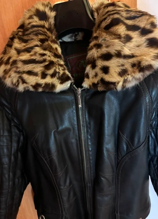 Giacca Pelle/Pelliccia Artigianale Verdemoda Donna, marca: Verdemoda, estado: Muito bom, tamanho: M / 38 / 10, €95.00, €100.45 inclui Proteção do Comprador