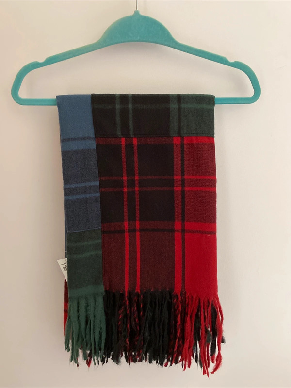 Hollister clearance womens scarves