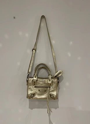 Sac à main doré, brand: The Genuine Leather, condizioni: Discrete, €11.00, €12.25 include la Protezione acquisti