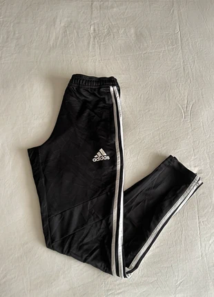 Jogging Adidas Homme noir Taille S, marke: adidas, zustand: Sehr gut, größe: S, 24,00 €, 25,90 € inklusive Vinted-Käuferschutz