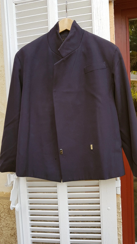 Louis Vuitton , veste laine bleue marine ,revers cuir agneau marron  glacé,,taille 42 français - Vinted