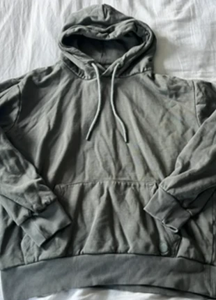 Grey-Green Hoodie, condition: Good, size: M, €5.50, €6.48 includes Buyer Protection