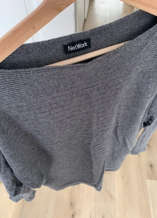 Pull gris, merk: NetWork, staat: Heel goed, maat: M / 38 / 10, € 6,00, € 7,00 inclusief Kopersbescherming