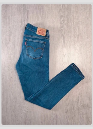 Jean femme Levi's 711 skinny W27 L28 bleu | SKU.034, marque: Levi's, état: Satisfaisant, taille: S / 36 / 8, 6,90 €, 7,95 € Protection acheteurs incluse