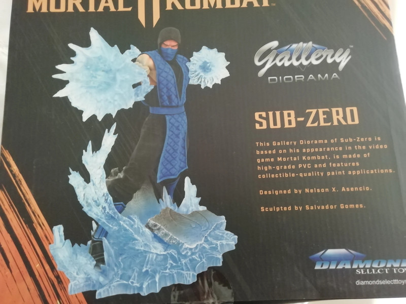 Statua Sub-Zero ex Mortal Kombat 11 Gallery Diamond Select  2