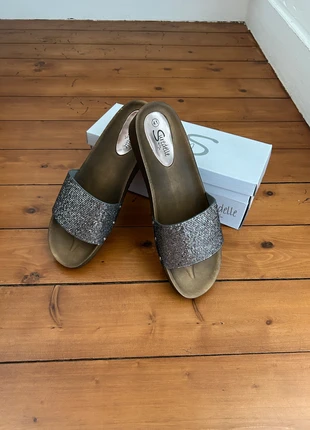 Sandales / mules Suredelle marron et argenté neuves - taille 41, marca: Suredelle, estado: Nuevo con etiquetas, tamaño: 41, 12,00 €, 13,30 € Protección al comprador incluida