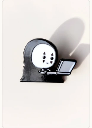 Broche voyage de chihiro sans visage, brand: Studio Ghibli, condition: Very good, €5.50, €6.48 includes Buyer Protection