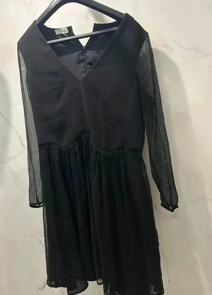 🌺 robe chic noire - neuve - bas manches en tulle 100 % soie doublée col V - Pablo Gérard Darel 40, marque: Pablo de Gerard Darel, état: Neuf sans étiquette, taille: L / 40 / 12, 28,00 €, 30,10 € Protection acheteurs incluse