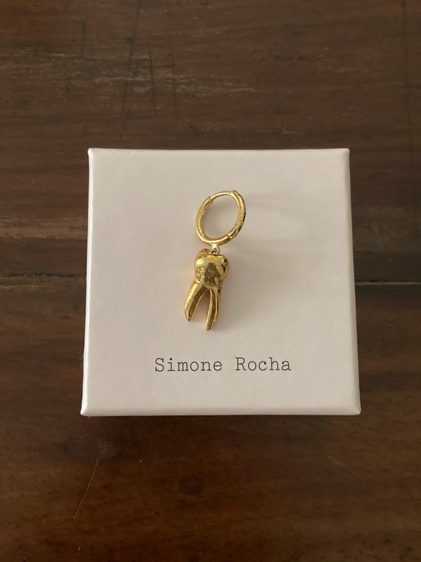 Simone Rocha golden hoop earring tooth - orecchino singolo dente 1