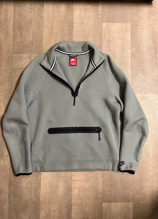 Haut Nike Tech demi-zipper Neuf, brand: Nike, condition: New with tags, size: M, €70.00, €74.20 includes Buyer Protection