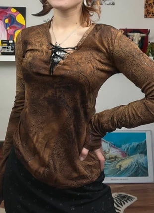 Beautiful lace up long sleeve 🐾, marque: Vintage, état: Très bon état, taille: M / 38 / 10, 18,00 €, 19,60 € Protection acheteurs incluse