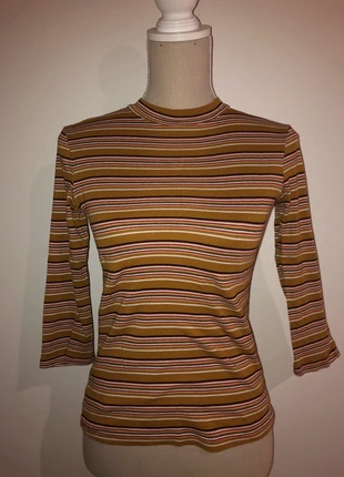 T-shirt Zara, marque: Zara, état: Très bon état, taille: M / 38 / 10, 7,00 €, 8,05 € Protection acheteurs incluse