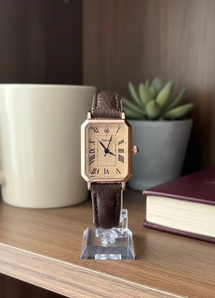 🍫Orologio minimal vintage rettangolare oro - cinturino finta pelle marrone - Nuovo Funzionante🍫, marque: Vintage Dressing, état: Neuf sans étiquette, taille: Jusqu'à 30 mm, 14,50 €, 15,93 € Protection acheteurs incluse