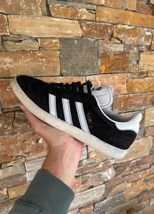 Adidas Gazelle Noir / Taille 42 2/3, marca: adidas, estado: Muy bueno, tamaño: 42,5, 25,00 €, 26,95 € Protección al comprador incluida
