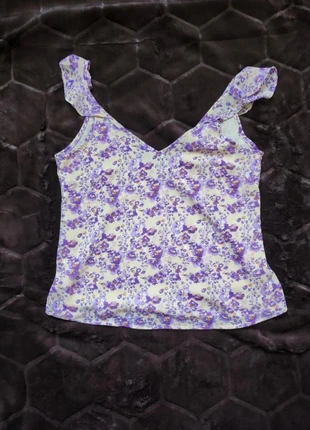 Débardeur crème et lilas à motif fleuris bretelle froufrou taille unique vintage, brand: Vintage Dressing, condition: Very good, size: One size, €3.00, €3.85 includes Buyer Protection Pro
