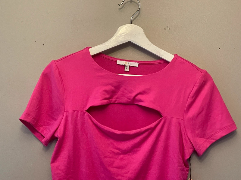 NWT Iris Size Large Womens Pink Crop Top #M-5-300-25 2