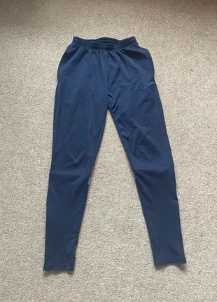 Men’s Nike joggers / sweatpants / training size small S, brand: Nike, condition: Very good, size: S, £6.50, £7.53 includes Buyer Protection