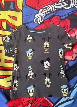 Camiseta manga corta mickey mouse, marca: Disney X C&A, estado: Novo sem etiquetas, tamanho: 6-9 meses / 68 cm, €1.50, €2.28 inclui Proteção do Comprador