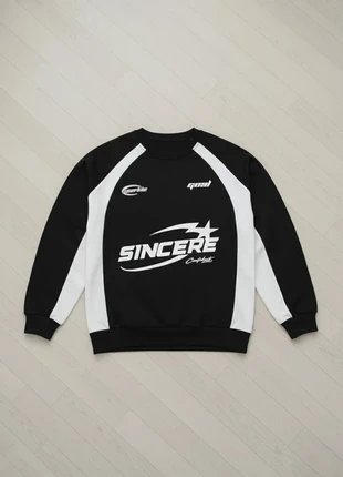 Streetwear Sweatshirt Noir & Blanc, style sport "Sincere", brand: Vintage Dressing, condition: Very good, size: M, €45.00, €47.95 includes Buyer Protection