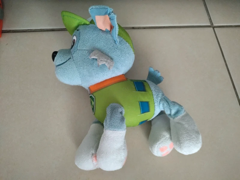 Petite peluche Pat patrouille Rocky - photo numéro 2