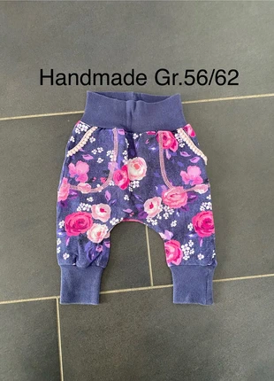 Pumphose handmade rosa blau rosen blumen, marque: Handmade, état: Très bon état, taille: 1-3 mois / 56 cm, 8,00 €, 9,10 € Protection acheteurs incluse