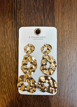 Boucles d’oreilles dorées, marke: Stradivarius, zustand: Neu, 2,50 €, 3,33 € inklusive Vinted-Käuferschutz