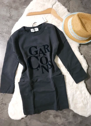 Nieuw SweatJurk met Tekst Ruby Tuesday Maat 8/128, marca: Ruby Tuesday, estado: Novo sem etiquetas, tamanho: 8 anos / 128 cm, €12.50, €13.83 inclui Proteção do Comprador Pro