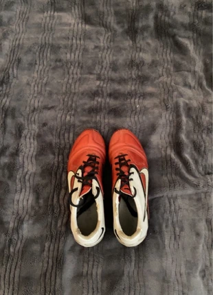 Red football boots, 42, brand: nike CTR360, condition: Satisfactory, size: 8, £20.00, £21.70 includes Buyer Protection
