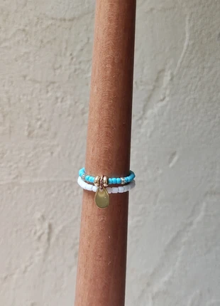 bague fantaisie fine en perles avec breloque, marke: perles, zustand: Neu, größe: Größenverstellbar, 4,00 €, 4,90 € inklusive Vinted-Käuferschutz