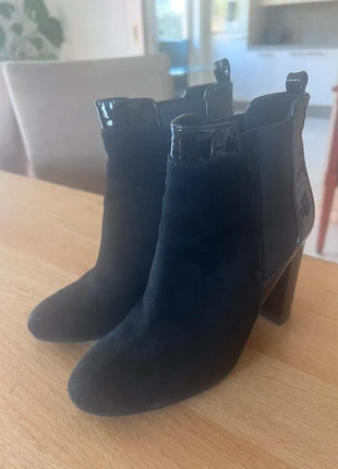 Zwart laarzen van pollini, merk: Pollini, staat: Goed, maat: 35, € 15,00, € 16,45 inclusief Kopersbescherming