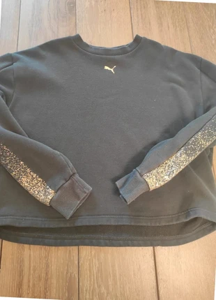 Sweat Puma femme taille L noir logo et manches dorés, marke: Puma, zustand: Sehr gut, größe: L / 40 / 12, 14,00 €, 15,40 € inklusive Vinted-Käuferschutz