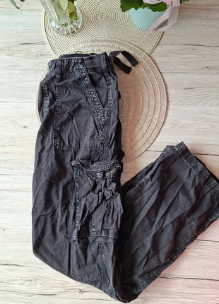 Cargo Hose Bershka, brand: Bershka, condizioni: Ottime, taglia: M / IT 42 / EU 38, €6.00, €7.00 include la Protezione acquisti