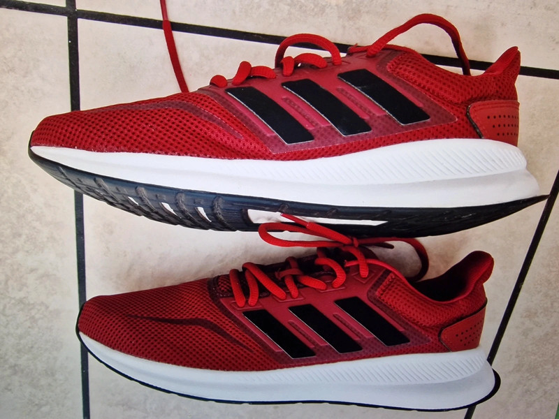 Adidas Running trainers red burgundy UK size 8 Vinted