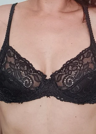 Soutien gorge dentelle noir 90C, état: Très bon état, taille: 90C, 5,00 €, 5,95 € Protection acheteurs (Pro) incluse