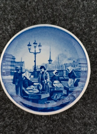 Prato Royal Copenhagen 45-2010 Fisketorvet Gammel Strand Kobenhavn, marca: Royal Copenhagen, estado: Muito bom, €7.50, €8.58 inclui Proteção do Comprador