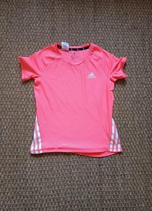Tee-shirt Adidas Rose Taille: 12 ans fille, marque: adidas, état: Très bon état, taille: 12 ans / 152 cm, 6,00 €, 7,00 € Protection acheteurs (Pro) incluse