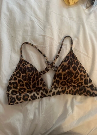 Leopard bikini top h&m, brand: H&M, condizioni: Buone, taglia: S / IT 40 / EU 36, €4.00, €4.90 include la Protezione acquisti