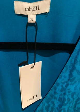 Hoogblauwe jurk - mby M - met wijde mouwen, merk: M by Mosquitos, staat: Nieuw met prijskaartje, maat: XL / 42 / 14, € 24,90, € 26,85 inclusief Kopersbescherming