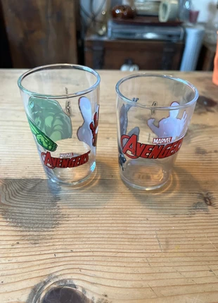 Lot de 2 verres amora, marvel, avengers, estado: Muito bom, €10.00, €11.20 inclui Proteção do Comprador