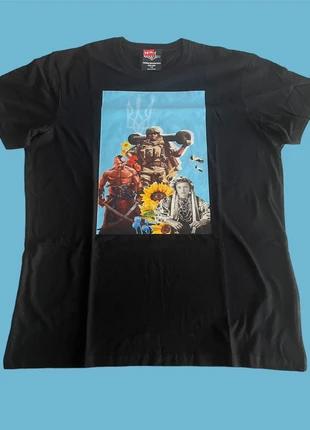 Black printed T-shirt with ukrainian image, marque: Local, état: Neuf sans étiquette, taille: XL, 9,00 €, 10,15 € Protection acheteurs incluse