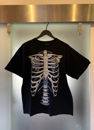 Sceleton oversized Tshirt Sceleton baggie shirt live ever, marke: live ever, zustand: Sehr gut, größe: XL, 15,00 €, 15,95 € inklusive Vinted-Käuferschutz