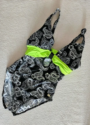 Maillot de bain une piece noir paisley cashemire blanc bande vert fluo Longboard 90s vintage, marca: Longboard, estado: Nuevo sin etiquetas, tamaño: M / 38 / 10, 20,00 €, 21,70 € Protección al comprador incluida