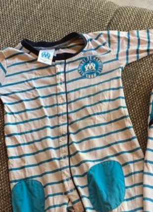 Pyjama l’OM 18 mois , marke: l'om, zustand: Sehr gut, größe: 18–24 Monate / 86, 10,00 €, 11,20 € inklusive Vinted-Käuferschutz